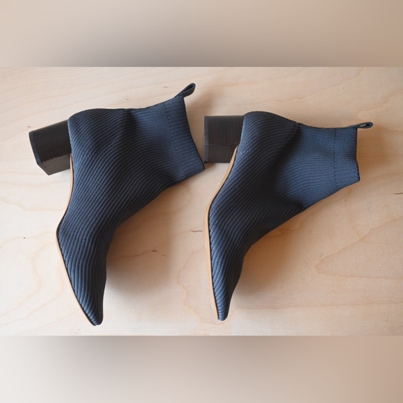 [SOLD] Everlane Glove Boot Blue - Picture 4 of 6